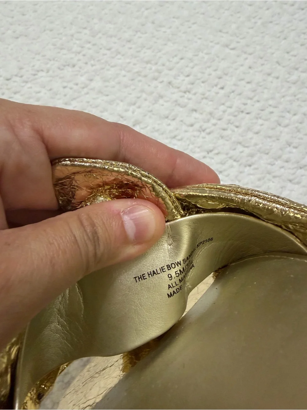 Katy Perry The Halie Bow Metallic Gold Sandals Women’s Size 9.5